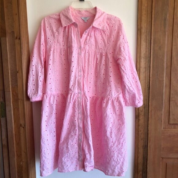 CROWN & IVY Pink Eyelet Tiered Baby Doll 3/4 Sleeve Dress Medium - Picture 3 of 16